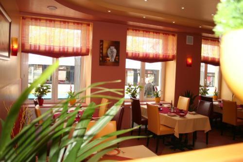 Hotel Am Hauptbahnhof Schwerin  Bagian luar foto